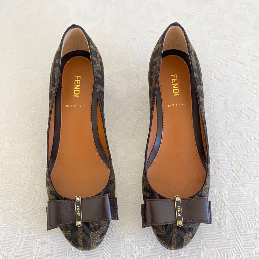 fendi zucca bow wedge
